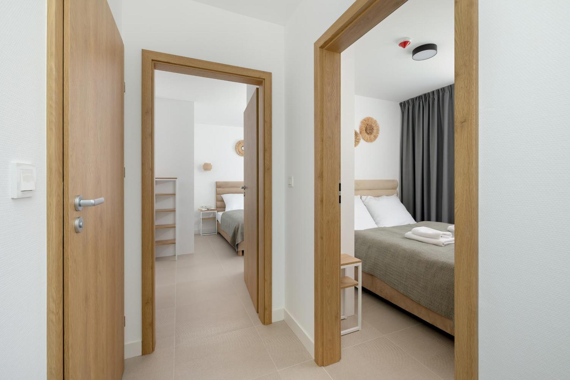 Aquamarina Dabki Marina Invest Aparthotel Ngoại thất bức ảnh